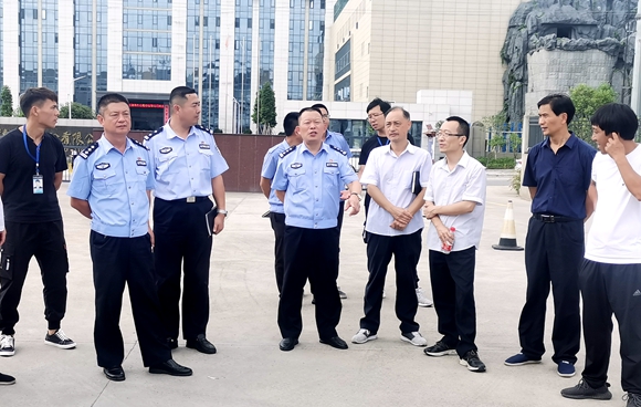 60cba701411bc81638cb898d439f4cf.jpg 60cba701411bc81638cb898d439f4cf.jpg