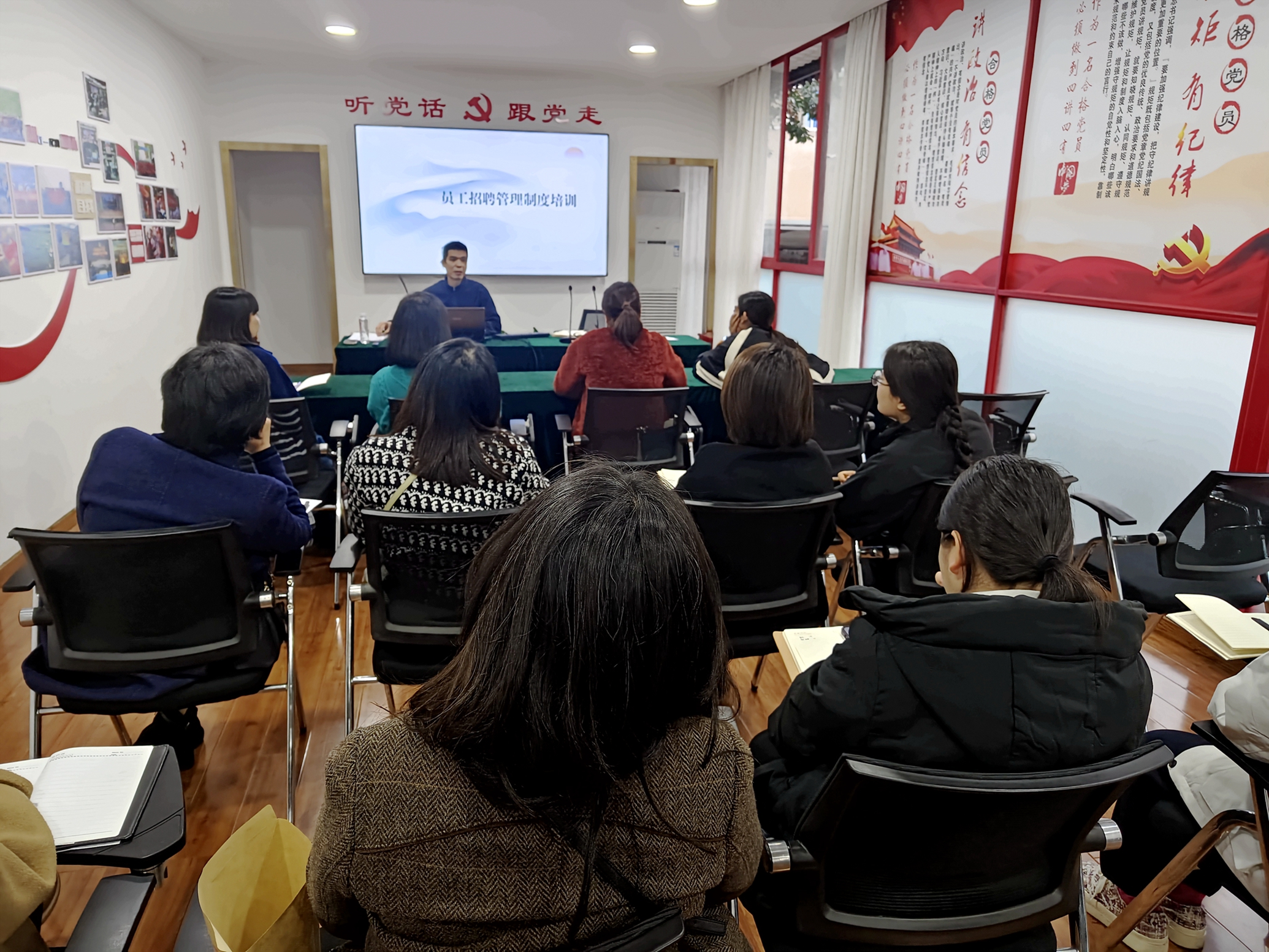 e6be4d7b56c999152cc936fbe7a36a6.jpg e6be4d7b56c999152cc936fbe7a36a6.jpg